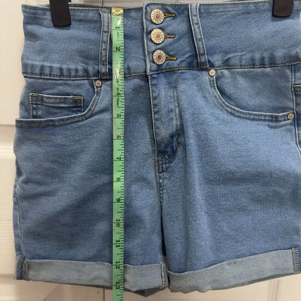 Women's Rolled Hem Denim Shorts （S) - Picture 7 of 8